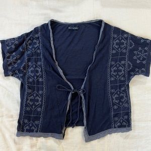 NWOT! American Eagle tie front embroidered top